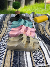 Load image into Gallery viewer, Women's Backyard Sandal