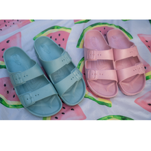 Load image into Gallery viewer, Women's Backyard Sandal